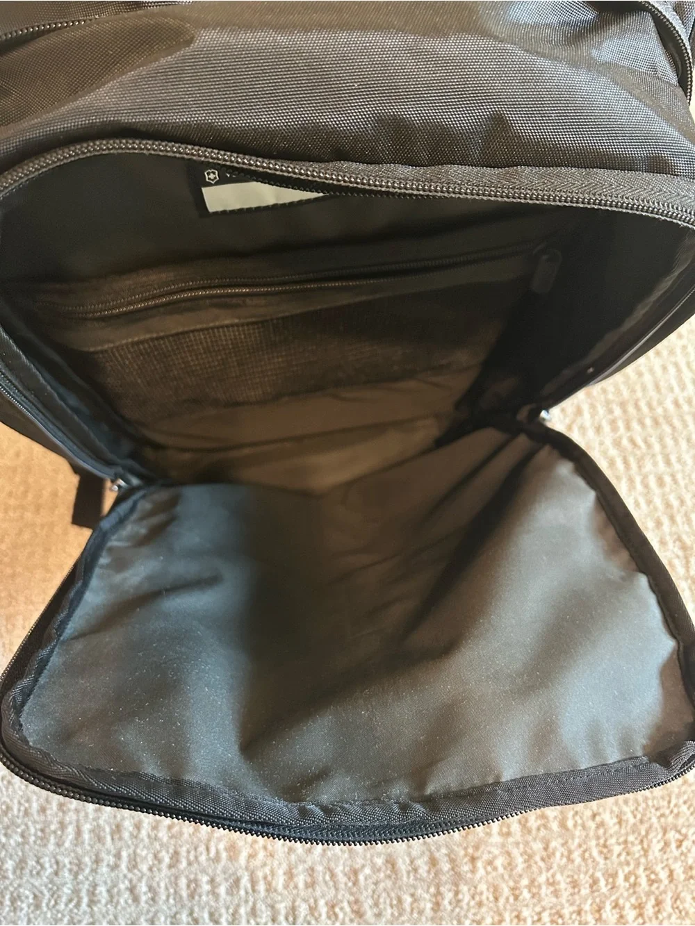 Victorinox Black Altmont 3.0 Flapover Laptop Backpack